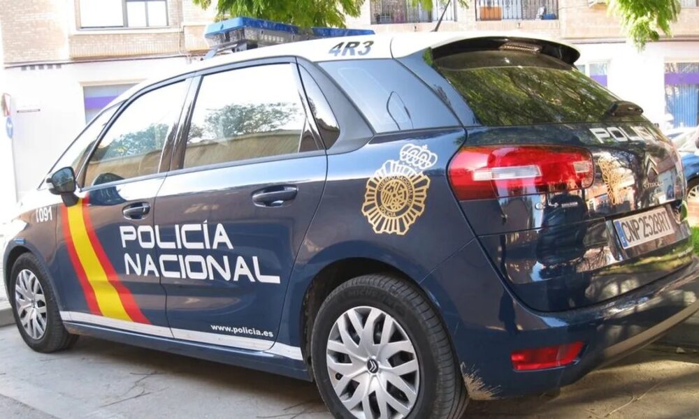 Detenidos dos adultos y un menor en Morón por presunta corrupción de menores a través de las redes sociales