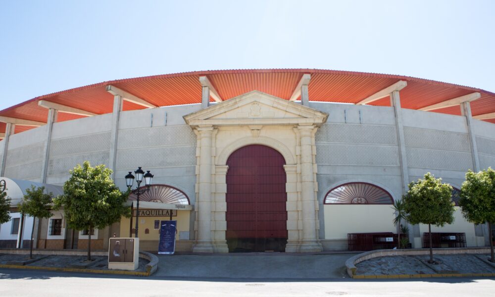 Los Morilla dan con la enésima empresa para gestionar la Plaza de Toros de Morón