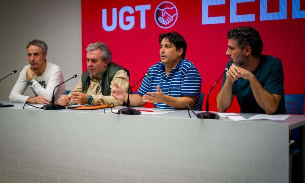 CCOO y UGT convocan huelga en el transporte por carretera para exigir ...